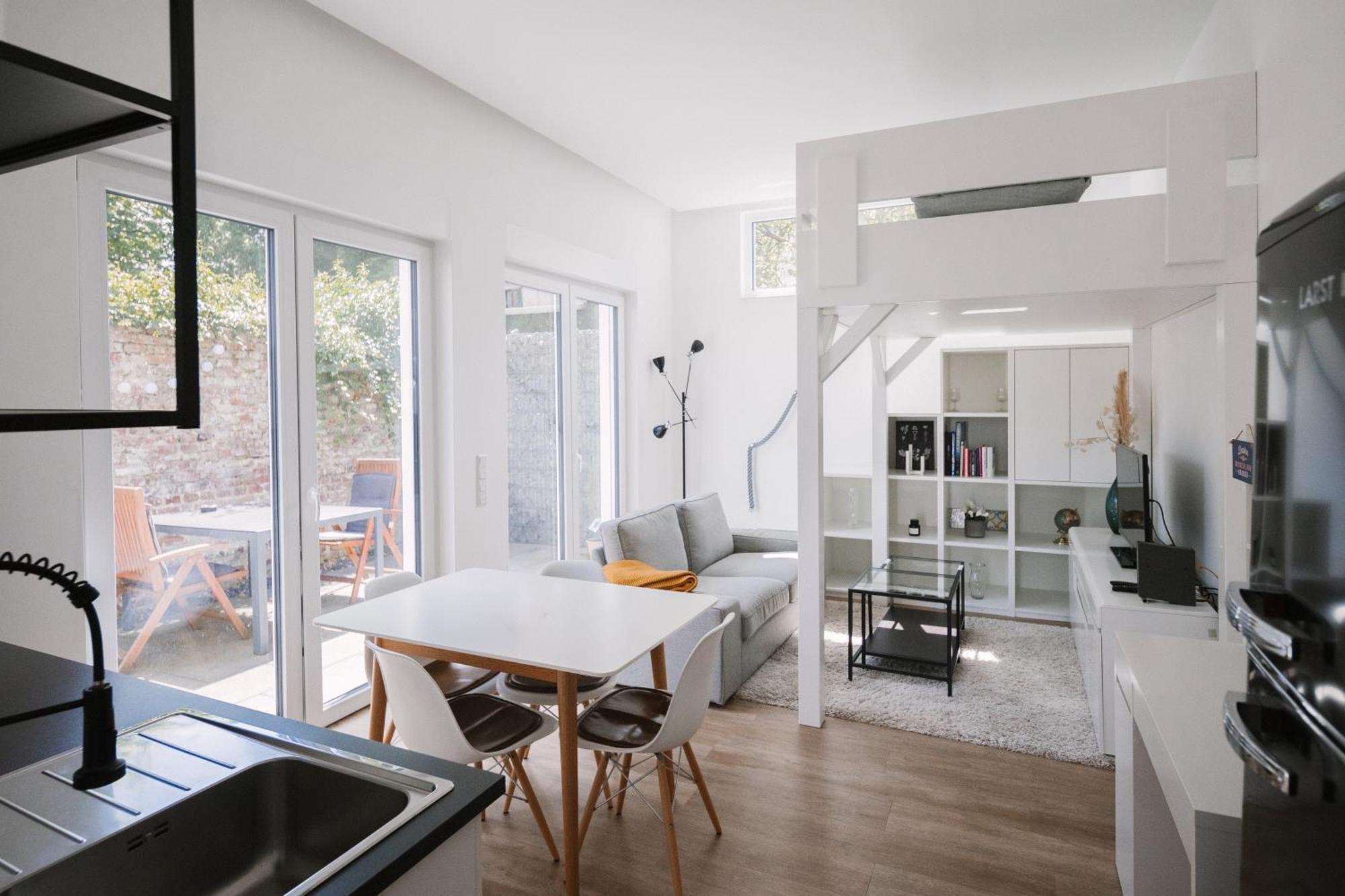 Schoene, Moderne Wohnung Mit Grosszuegiger Terasse Essen Exterior foto